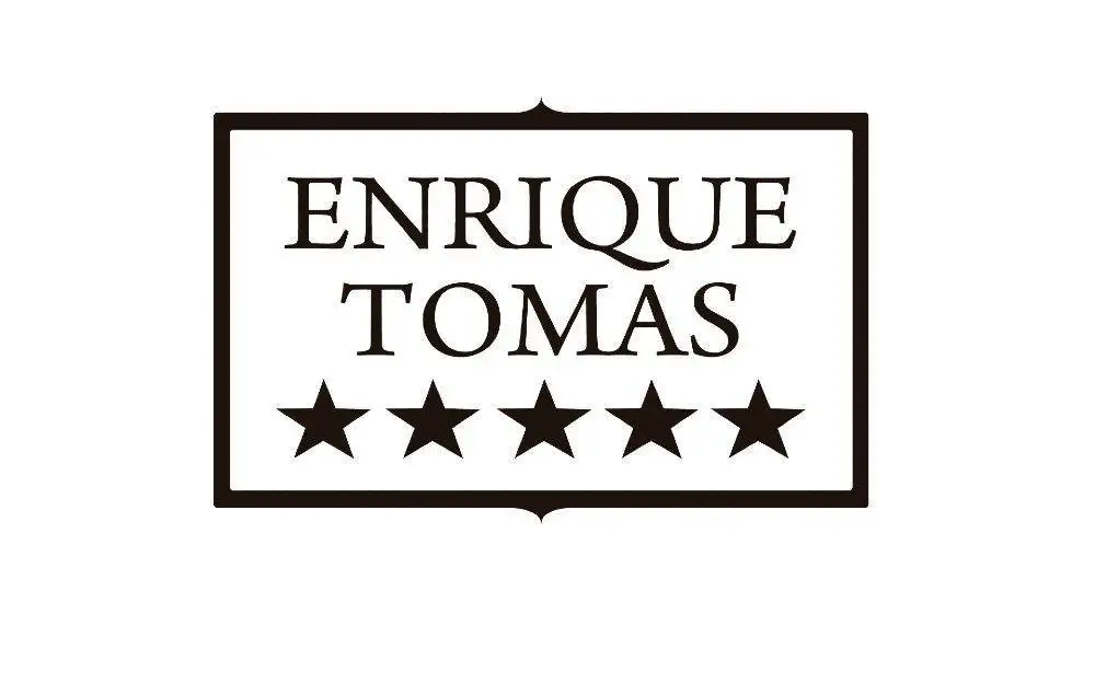 Logo Enrique Tomás